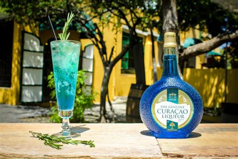 blue curacao pronounce